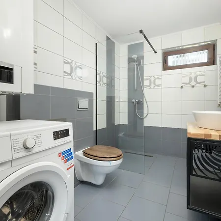 Maja Apartament Grzybowo (West Pomeranian)